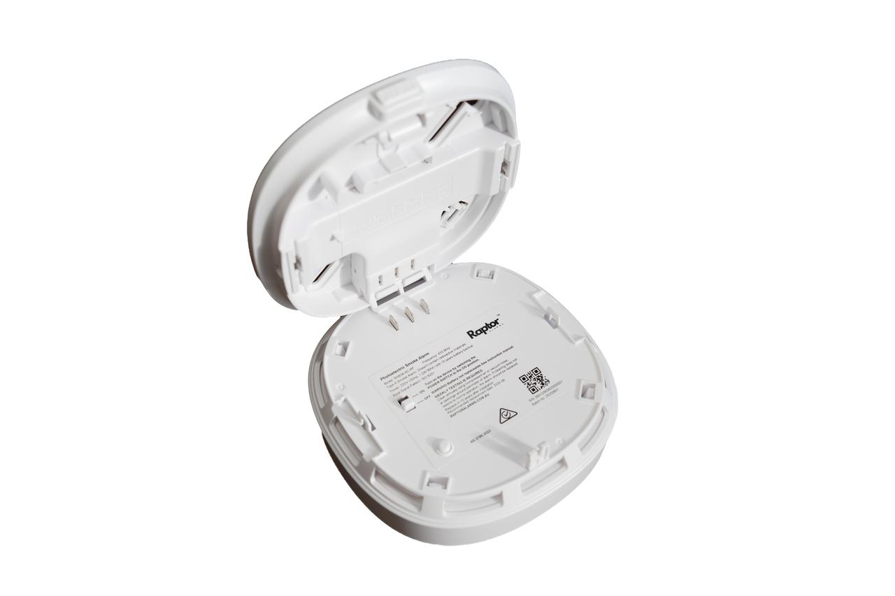 Compliant smoke alarm